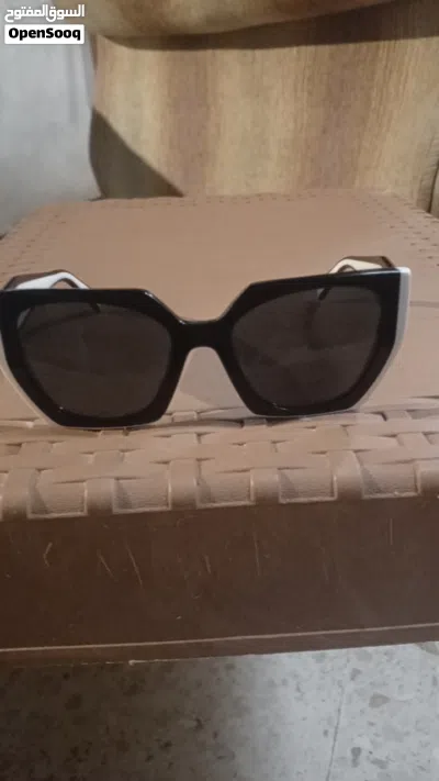 نضارت(PRADA) قابل التفاوض 4