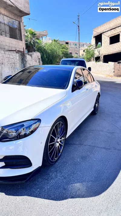 Mercedes Benz E-Class E 200 3