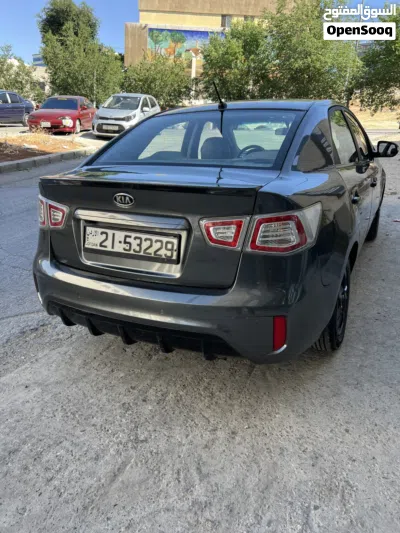 كيا سيراتو Standard 2