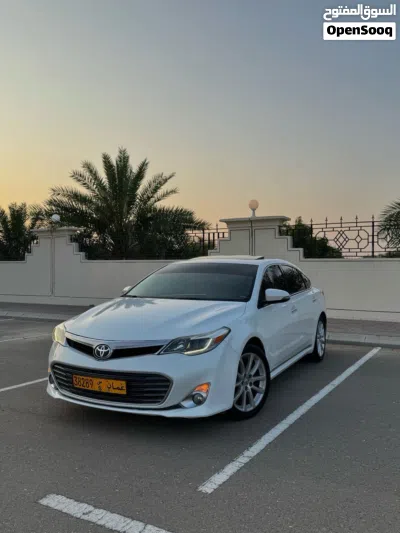 Toyota Avalon XLE 2
