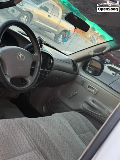 Toyota Tundra SR5 4