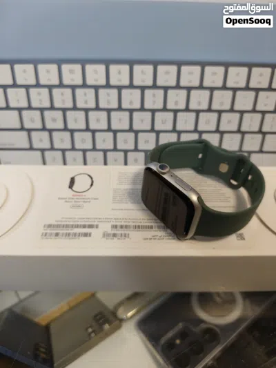 Apple watch 4 44 Mm بحالة الوكاااله 3