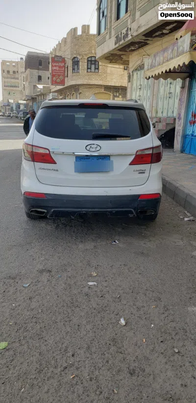 Hyundai Santa Fe Limited 2