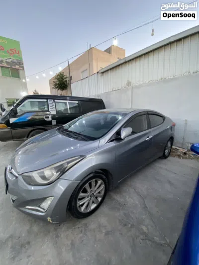 Hyundai Avante SE 2