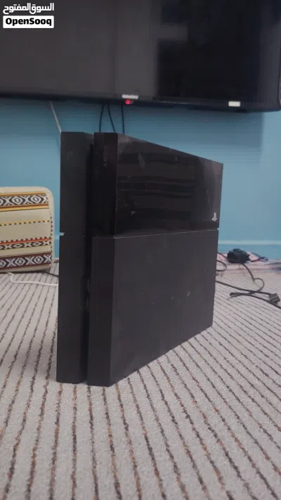 ps4 للبيع استخدام جدا بسيط 3