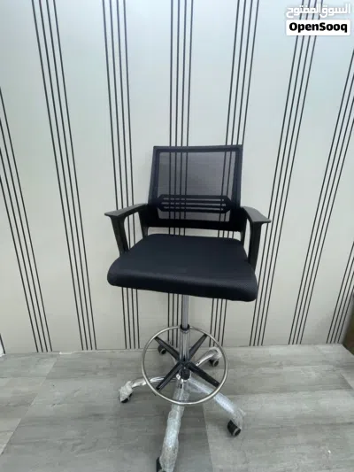 CASHIER CHAIR اختيار عملي وأنيق للكاشير والاستقبال تصميم عصري يضيف لمسة فخامة لأي مكان عمل 2