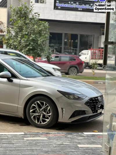 Hyundai Sonata SEL 3