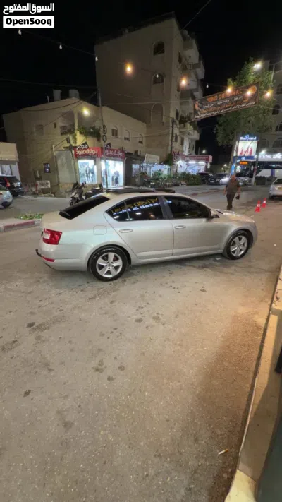 سكودا اوكتافيا Standard 3