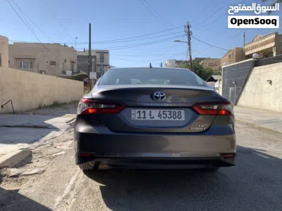 Toyota Camry LE HEV 4