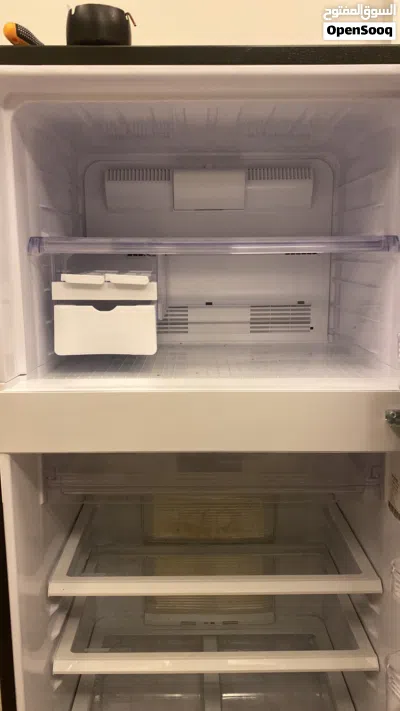 Sharp fridge - براد شارب للبيع 2