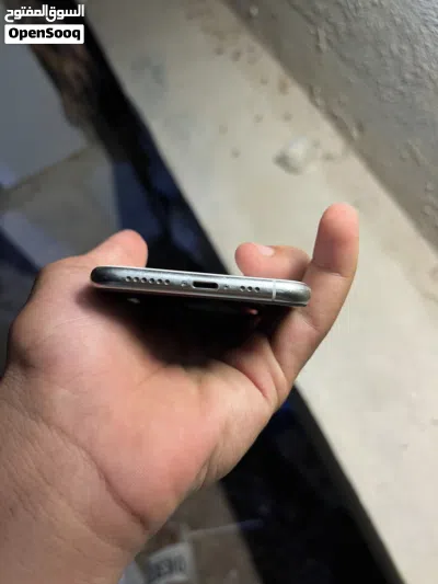 آيفون 11 برو بي سعر 11 عادي مش مفتوح 3