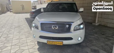 Infiniti QX56 3