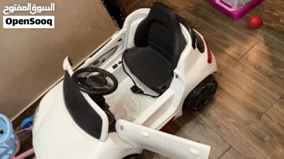 سيارة اطفال لون ابيض 4