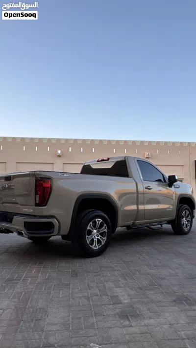 GMC Sierra Standard 3