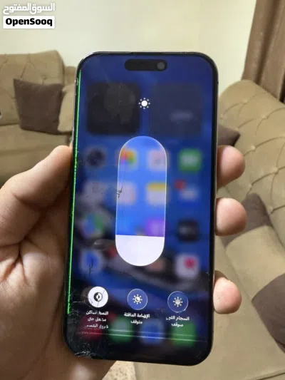 ايفون 15 برو 256 للبيع 350 قابل للتفاوض بشيء بسيط 3