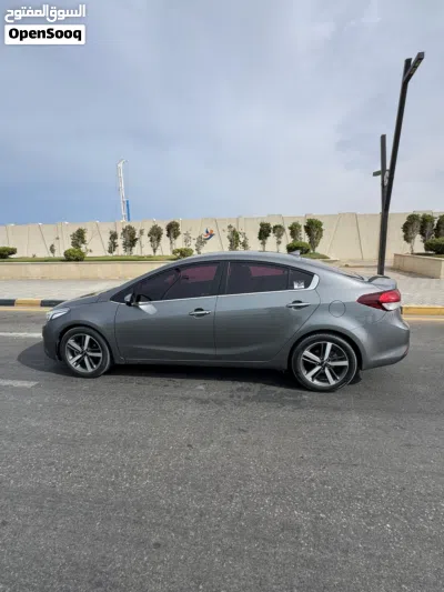 Kia K3 EX 4