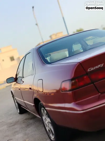 Toyota Camry LE 2