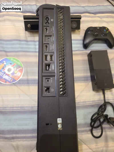 xbox one 500gb with manette and camera and all accessories جهاز اكس بوكس وان 500 جيجا مع أغراضو 3