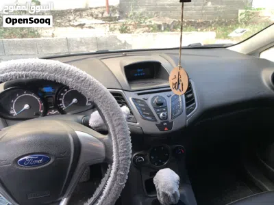 فورد فييستا Ambiente 4