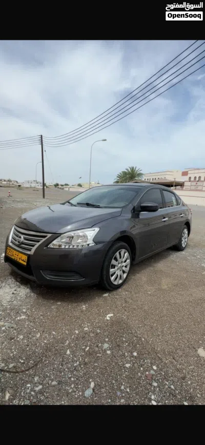 Nissan Sentra S 4