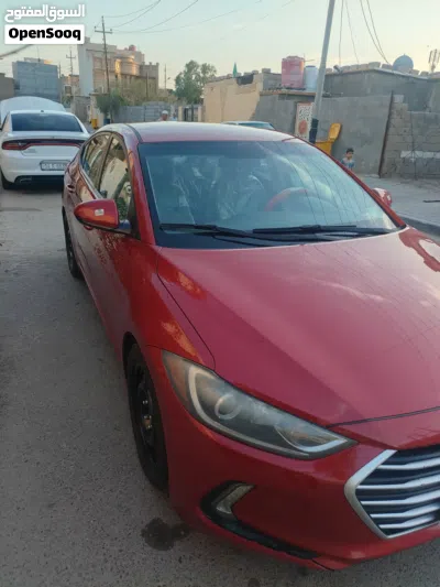 Hyundai Elantra SE 4