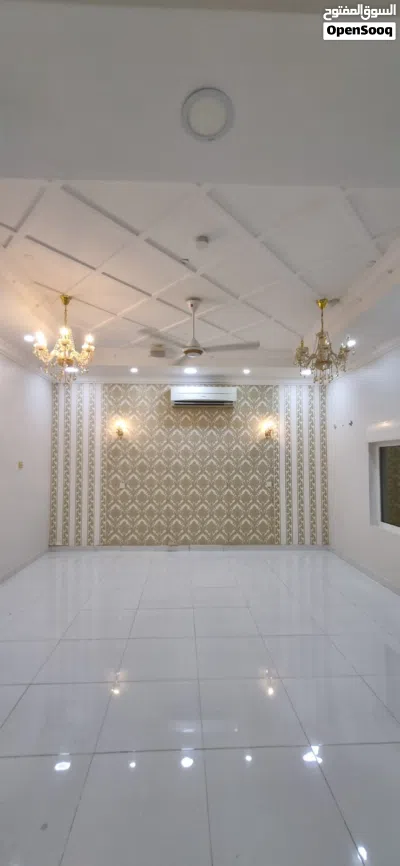 فيلا راقية للإيجار في المعبيلة الثامنة. Elegant Villa for Rent in Al Maabilah 8 2