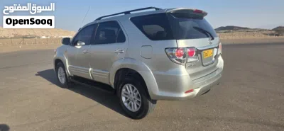 Toyota Fortuner SR5 3