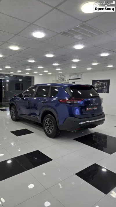 Nissan Rogue Standard 4