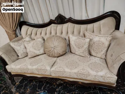 طقم كنب حفر وطقم طاولة 2