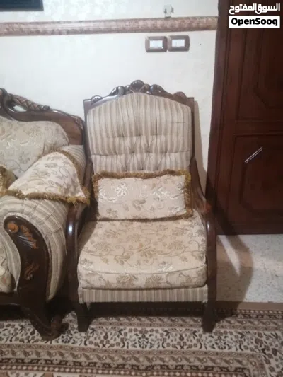 طقم كنبايات للجلوس.للبيع 2