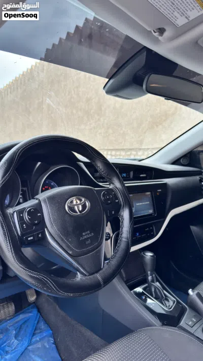 Toyota Corolla Hatchback 4