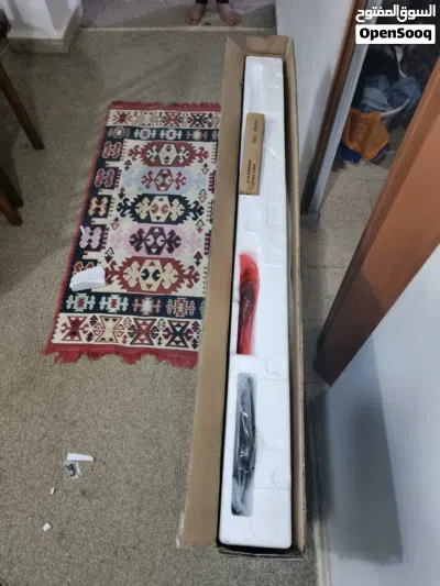 شاشه ناشونال دايمون جديده 55 بوصه كم هو موضح بصور بالكرتونه غير مستخدم نهائي مع اشتراك كاس العالم لل 3
