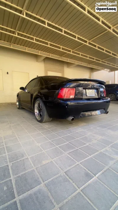 Ford Mustang GT 4