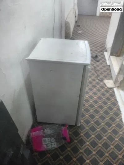 للبيع شاشه وثلاجه 2