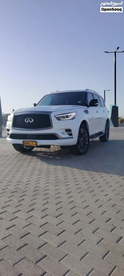 Infiniti QX80 Luxe 4