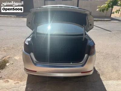 Kia K5 Standard 3
