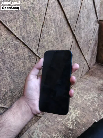 للبيع iPhone 13 عادي 2