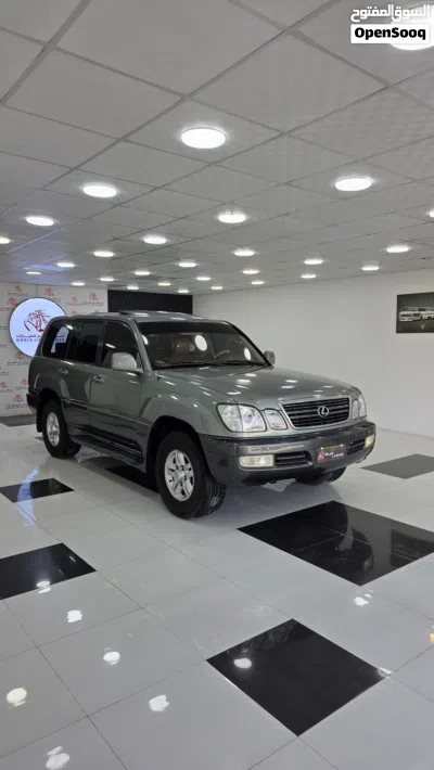 Lexus LX LX 470 2