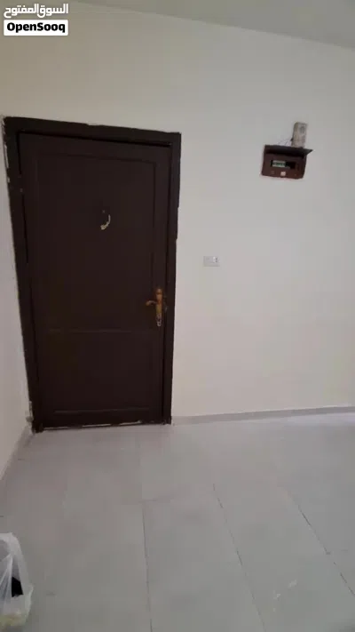 شقة صغيره للايجار لعرسان زوج وزوجه طابق ثاني 4