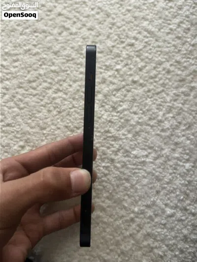 ايفون 12 64g اسود 2