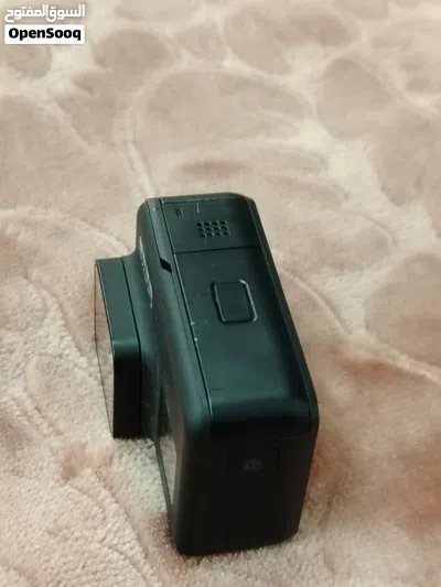 جو برو 7 بلاك (GoPro Hero 7 Black) نظيفة جداً - للبيع على الحالة (بحاجة صيانة أو قطع غيار) مع بطارية 4