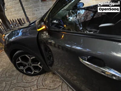 Kia Niro EX Touring 4