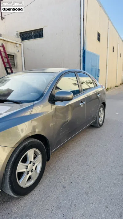 Kia Cerato EX 3
