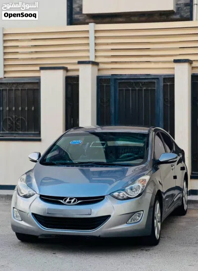 Hyundai Avante Limited 4