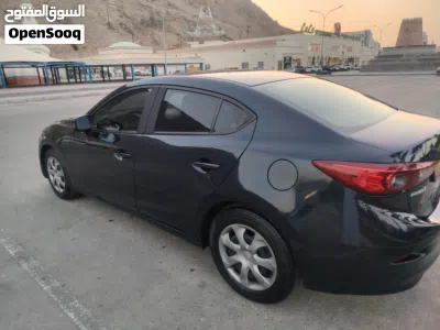 Mazda 3 Standard 3