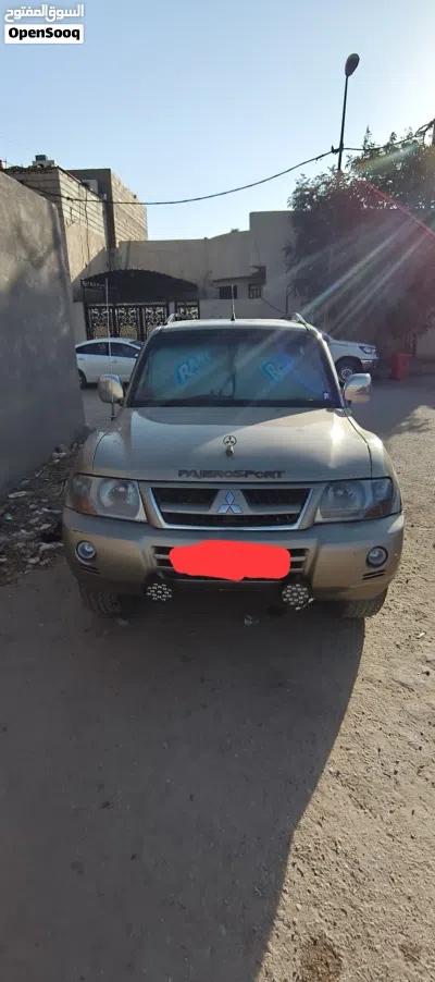 Mitsubishi Pajero GLS 3