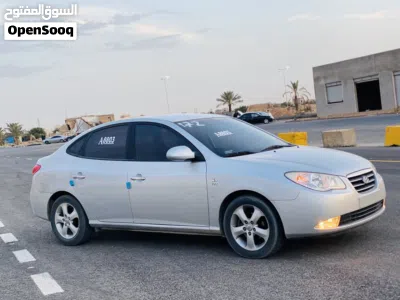 Hyundai Avante SE 3