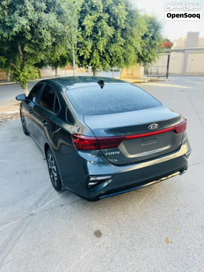 Kia Forte LXS 3