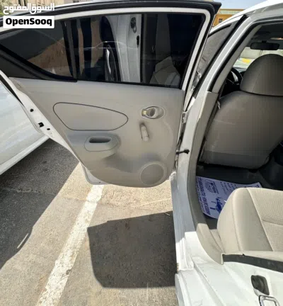 Nissan Sunny Standard 4