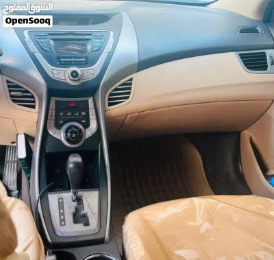 Hyundai Elantra GLS 4